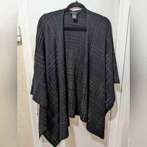 Fraas One Size Black Plaid Open Front Shawl Or Cape